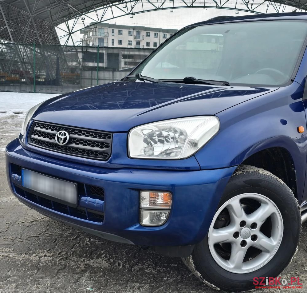 2003' Toyota RAV4 4X2 Edition photo #6