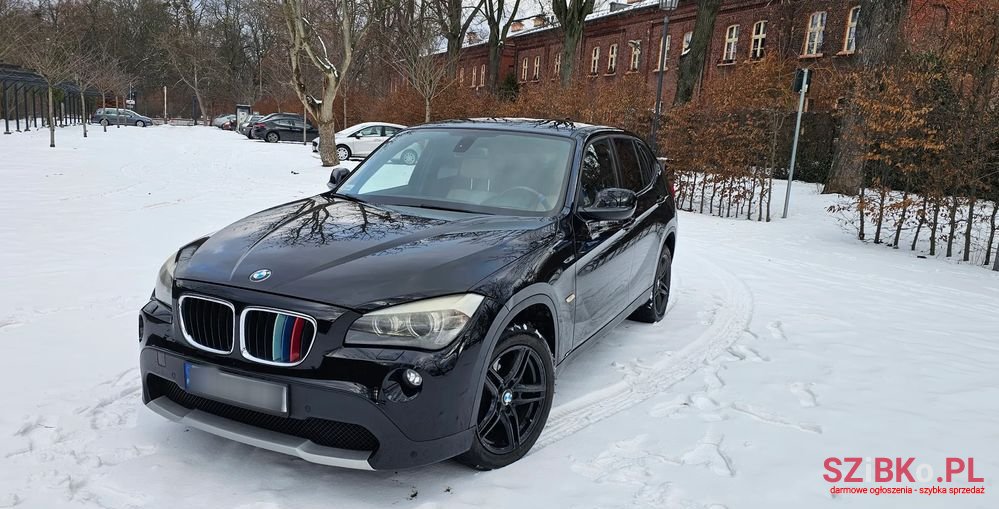 2012' BMW X1 Xdrive20I photo #2