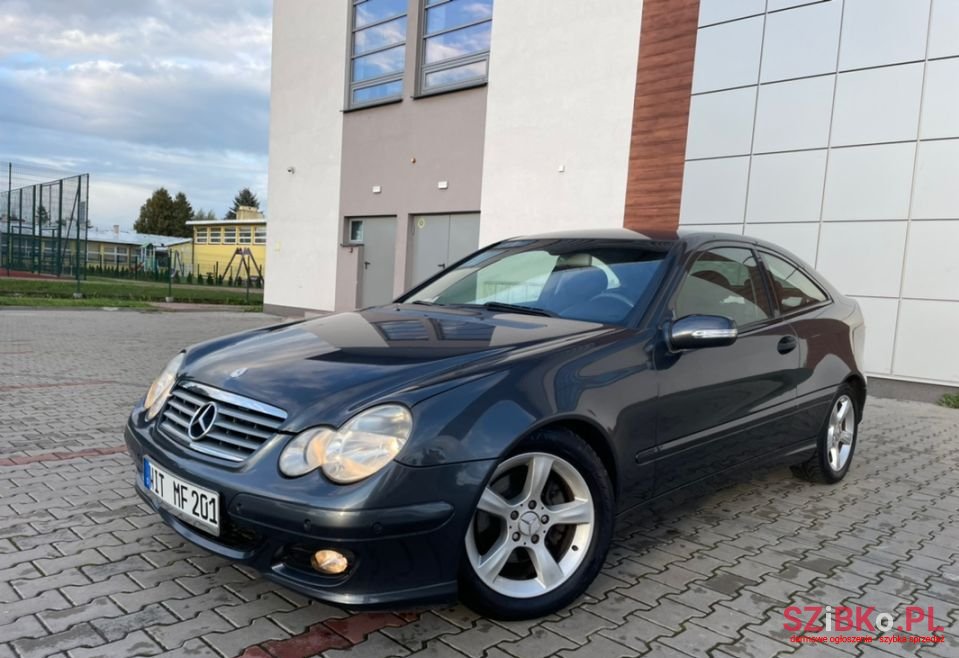 2004' Mercedes-Benz Klasa C photo #1