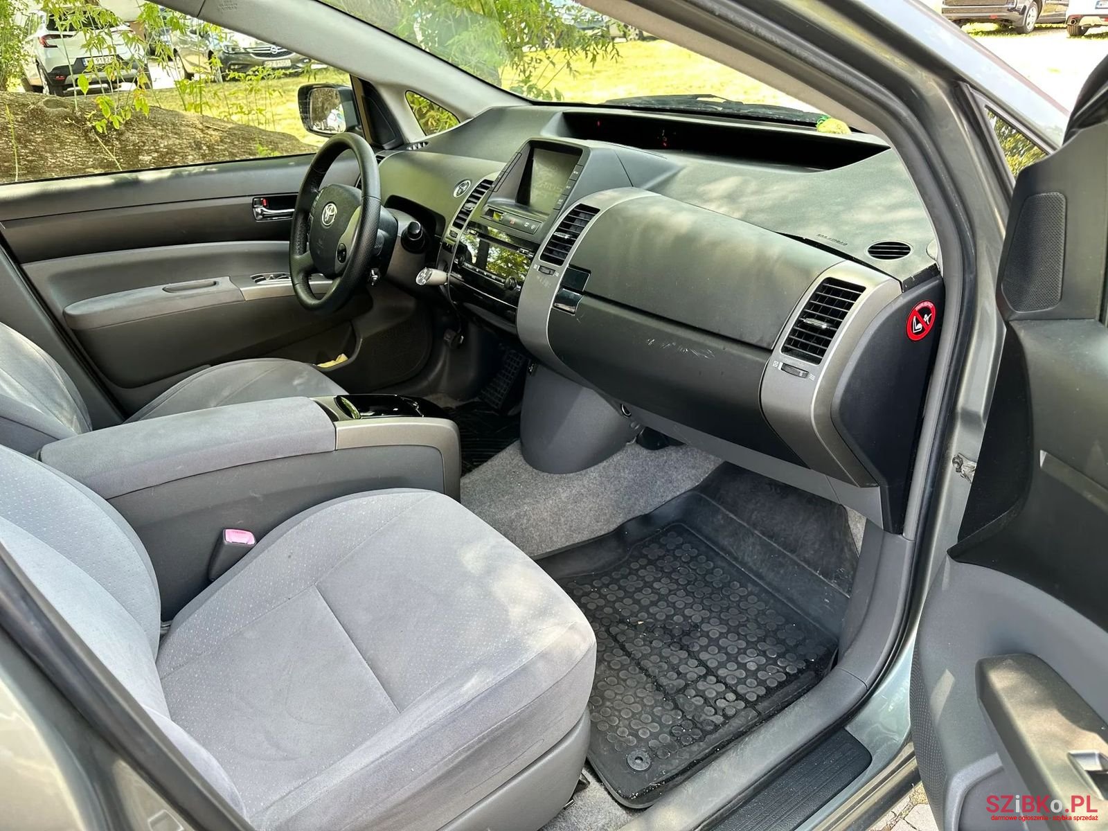 2008' Toyota Prius photo #6