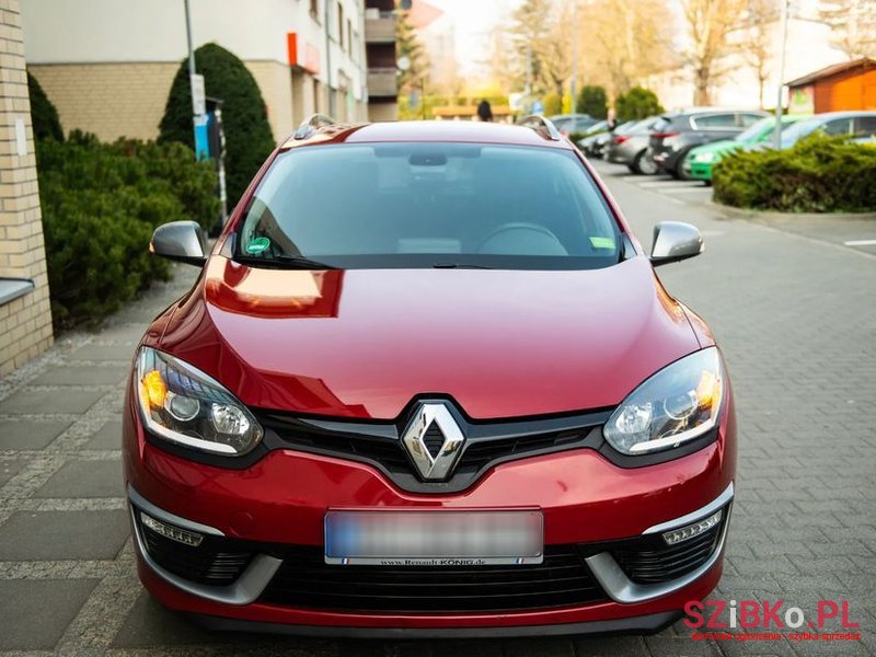 2014' Renault Megane photo #1