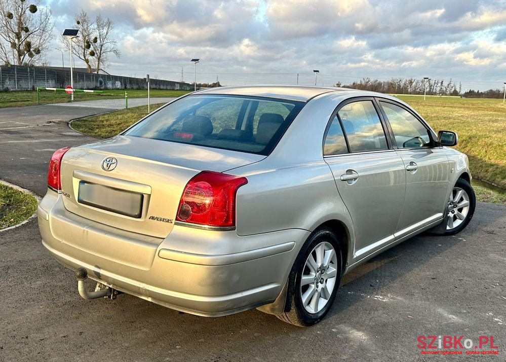 2004' Toyota Avensis 1.8 Vvt-I Sol photo #3