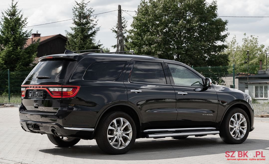 2017' Dodge Durango photo #3