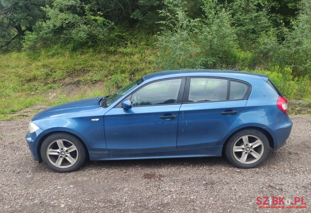 2007' BMW 1 Series 116I photo #2