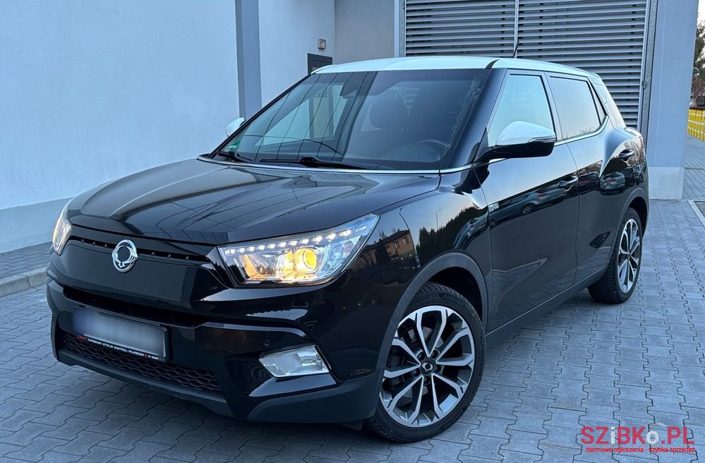2016' SsangYong Tivoli photo #1
