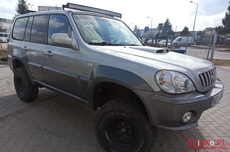 2003' Hyundai Terracan photo #3