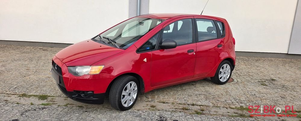 2009' Mitsubishi Colt 1.1 Inform Cleartec photo #2