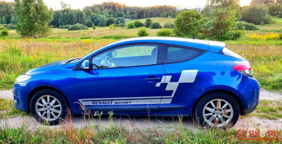2009' Renault Megane photo #1