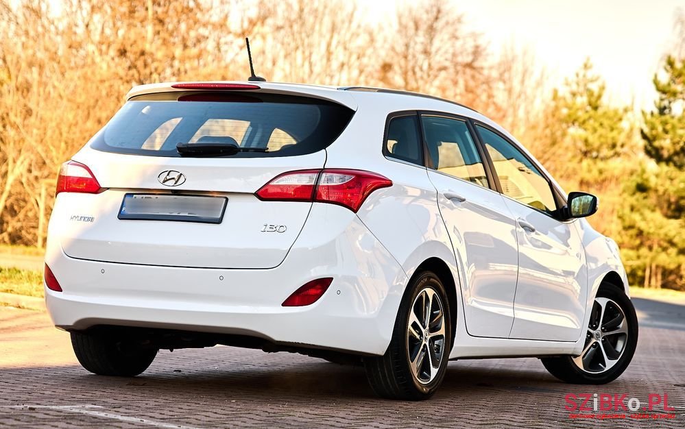 2016' Hyundai i30 photo #2