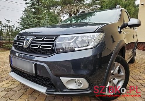 2019' Dacia Sandero Stepway photo #1