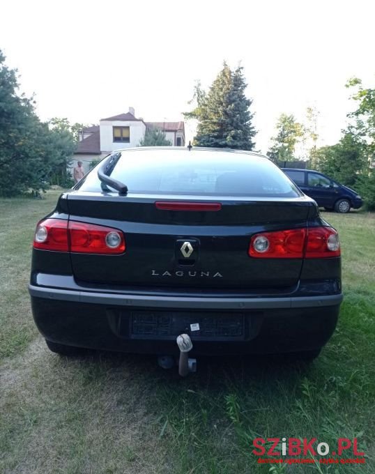 2008' Renault Laguna photo #3