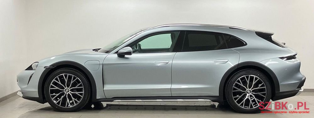 2023' Porsche Taycan photo #2