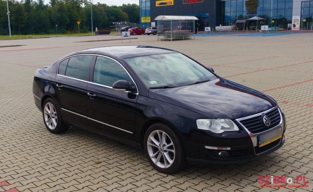 2007' Volkswagen Passat photo #5