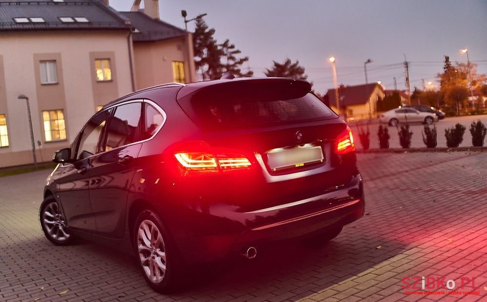 2016' BMW 2 Series 218D photo #2