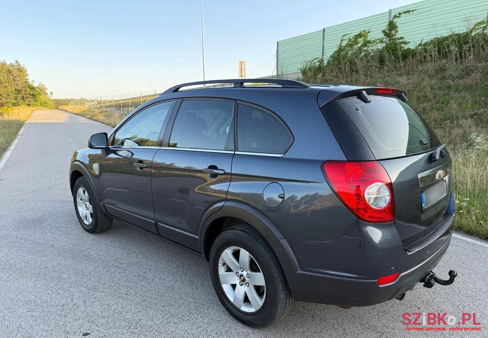 2007' Chevrolet Captiva 2.4 Ls photo #4