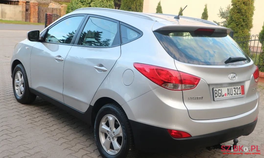 2011' Hyundai ix35 photo #6