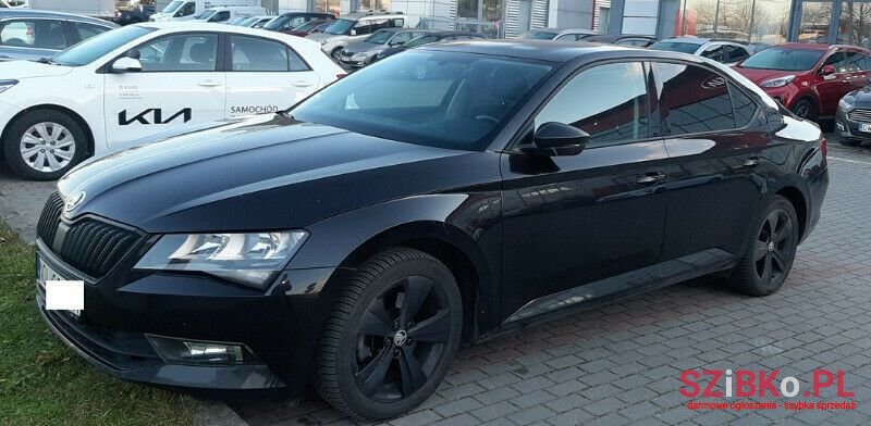 2018' Skoda Superb photo #1