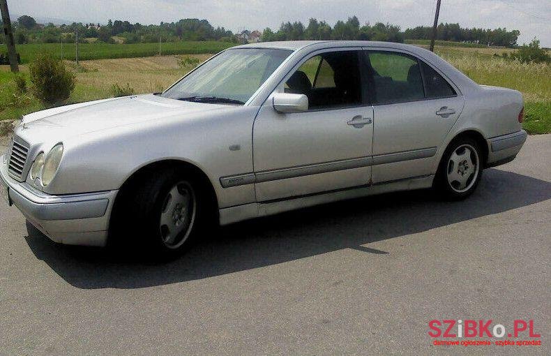 1997' Mercedes-Benz Klasa E photo #1
