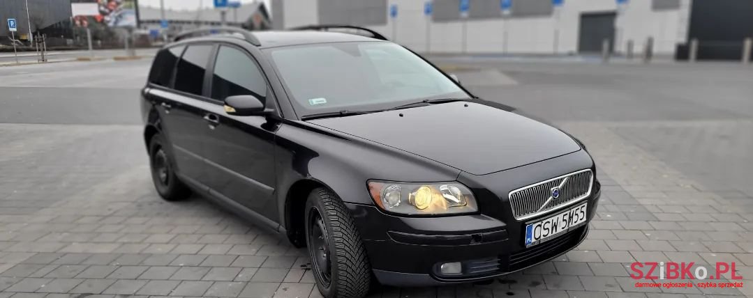2005' Volvo V50 photo #2
