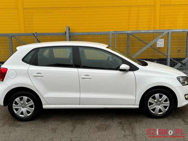 2012' Volkswagen Polo photo #5