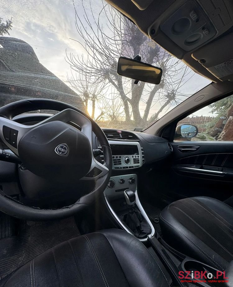 2009' Lancia Delta 2.0 Mj Platino photo #6