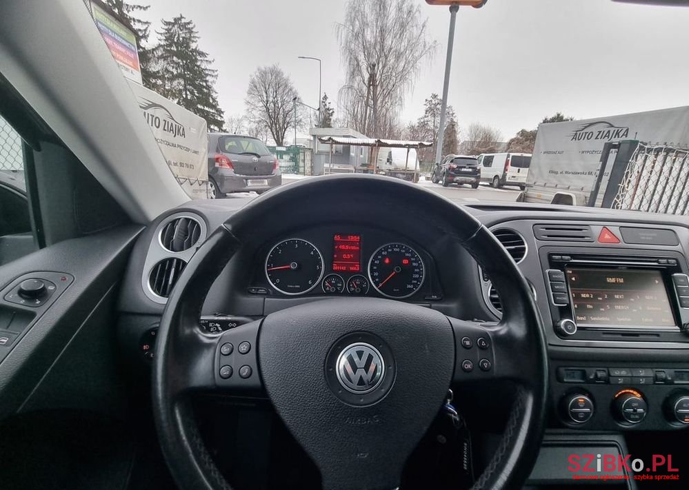 2008' Volkswagen Tiguan photo #6