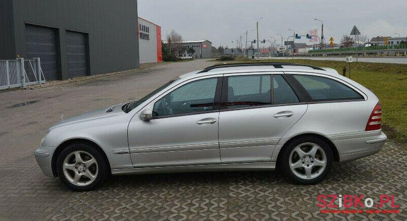 2001' Mercedes-Benz Klasa C photo #1