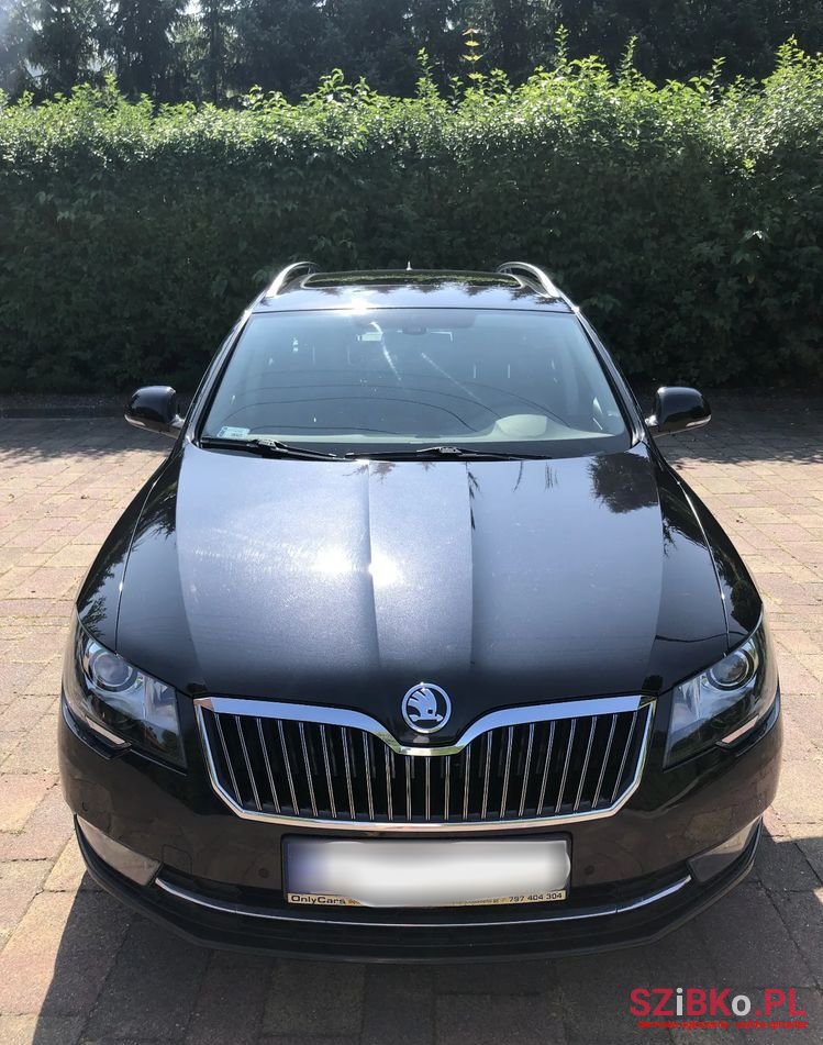 2013' Skoda Superb photo #6