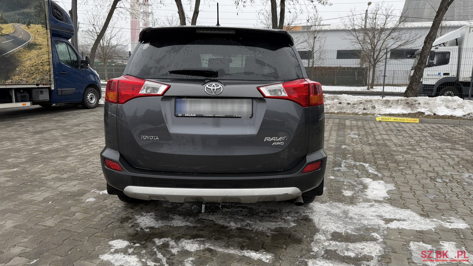 2015' Toyota RAV4 Premium photo #4