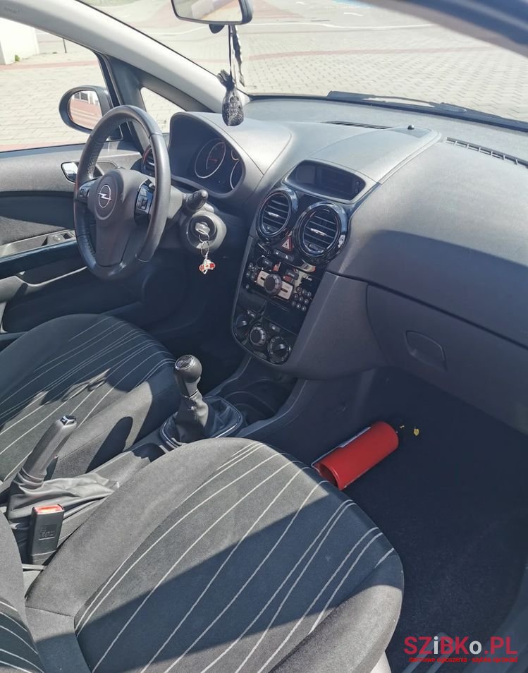 2010' Opel Corsa 1.3 Cdti 111 photo #5