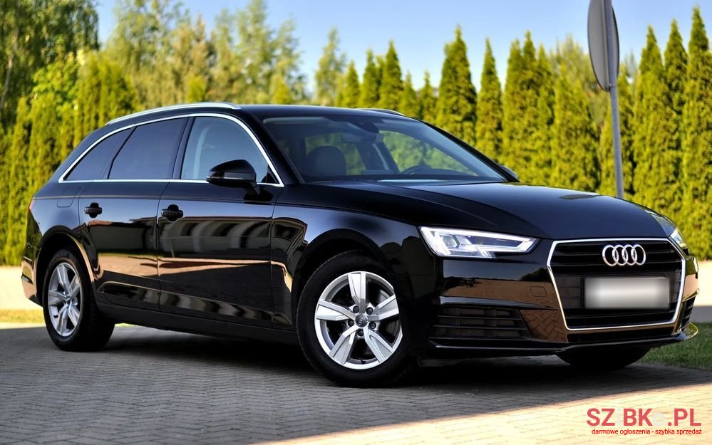 2019' Audi A4 Avant photo #3