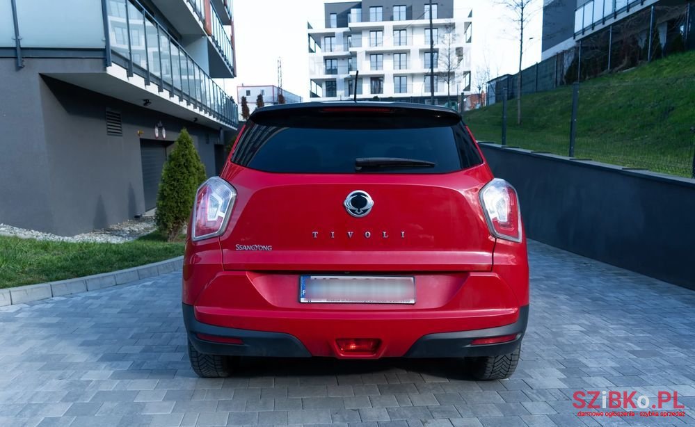 2015' SsangYong Tivoli 1.6 Active photo #2