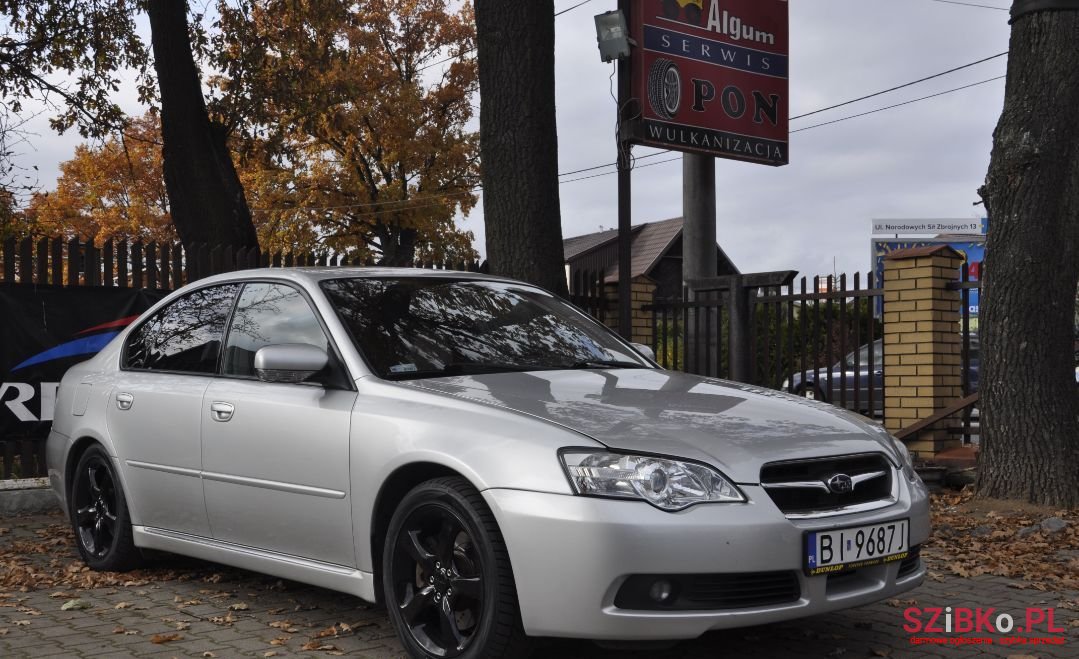 2004' Subaru Legacy photo #2
