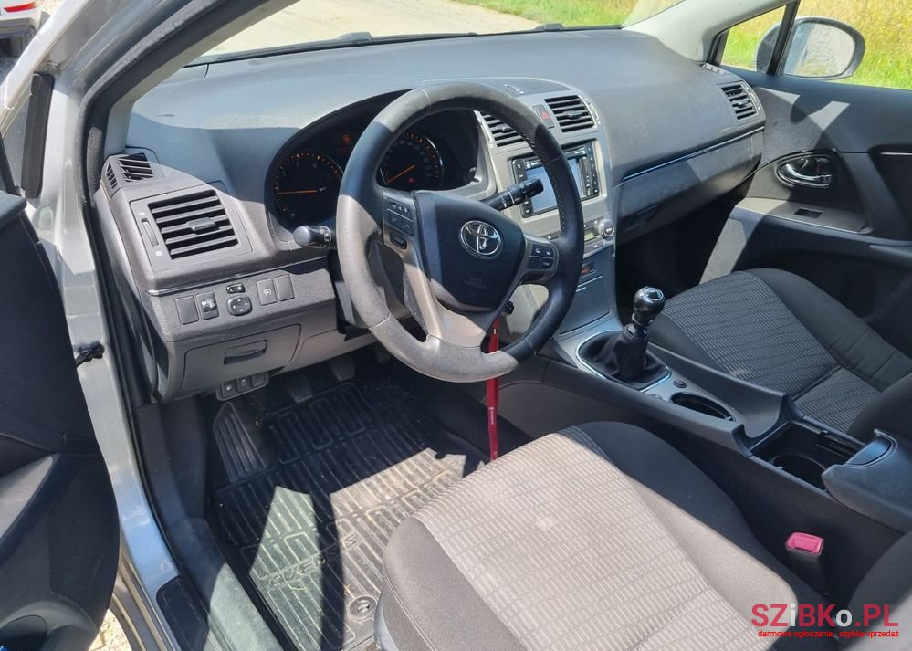 2011' Toyota Avensis 2.0 D-4D Luna photo #6