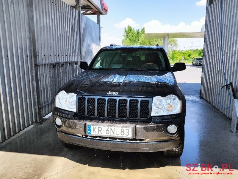 2007' Jeep Grand Cherokee photo #2