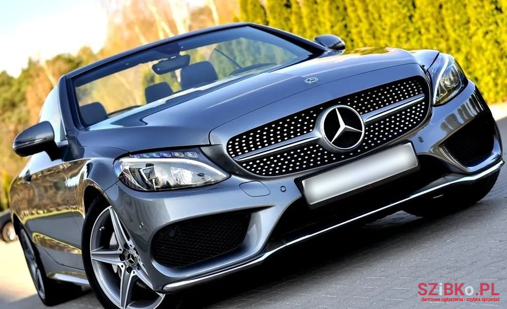 2019' Mercedes-Benz C-Class photo #3