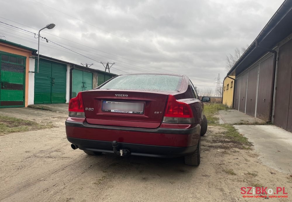 2004' Volvo S60 2.5T Edition photo #5