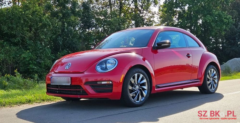 2017' Volkswagen Beetle 2.5 photo #2