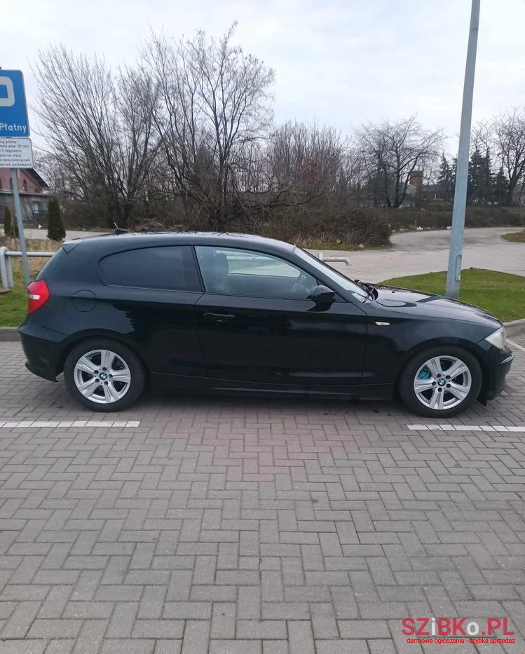 2007' BMW 1 Series 118D photo #5