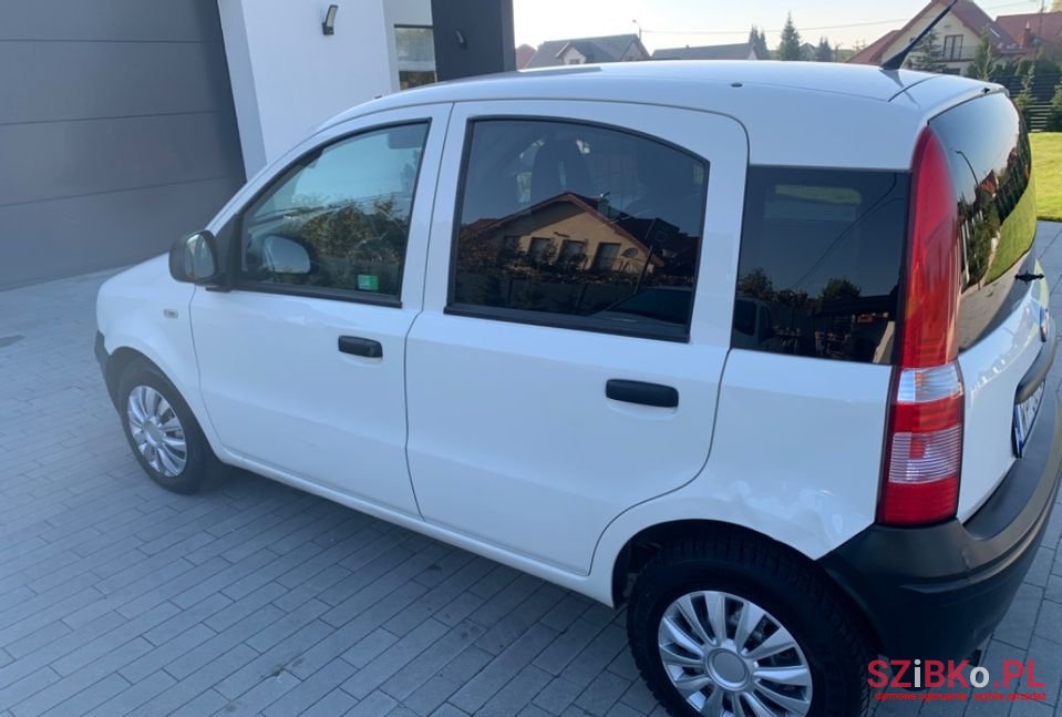2010' Fiat Panda photo #5