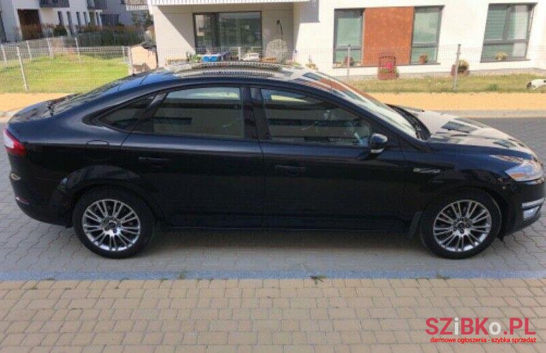 2010' Ford Mondeo photo #1