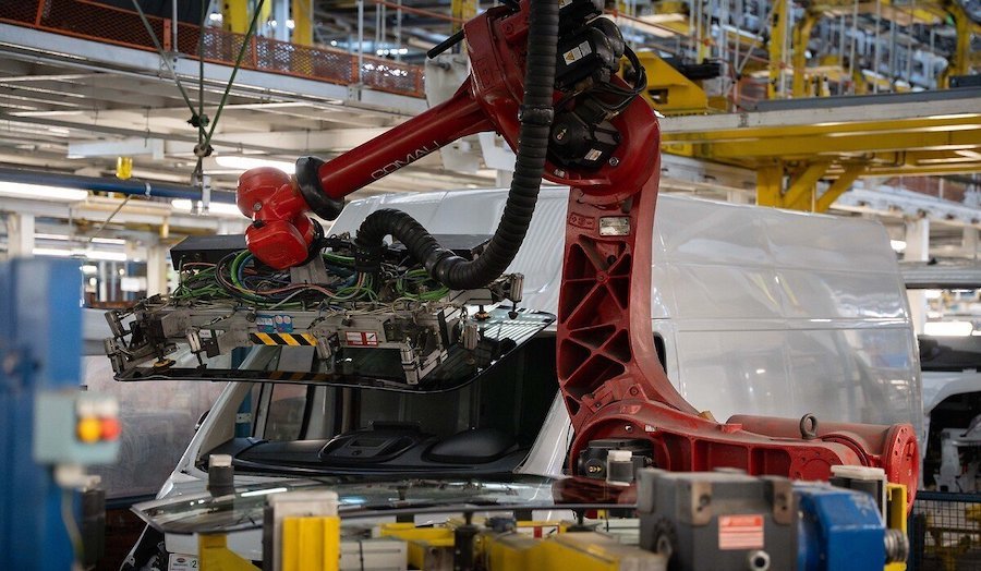 Stellantis gives up on hydrogen due to poor infrastructure, high costs