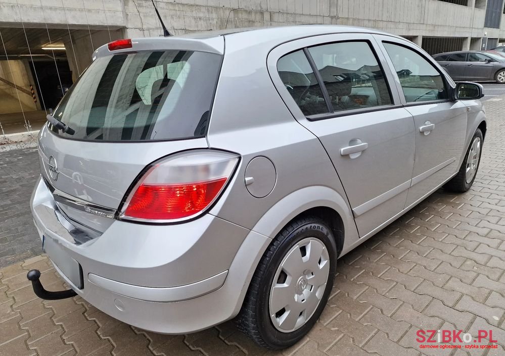 2006' Opel Astra Iii 1.6 Elegance photo #4