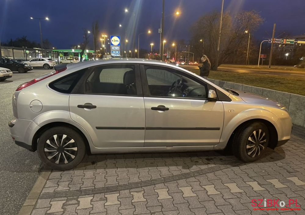 2007' Ford Focus 1.6 Trend photo #5