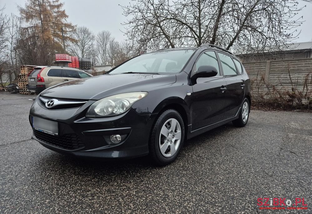 2010' Hyundai i30 photo #6