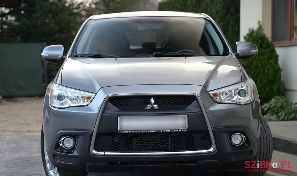 2011' Mitsubishi ASX photo #1