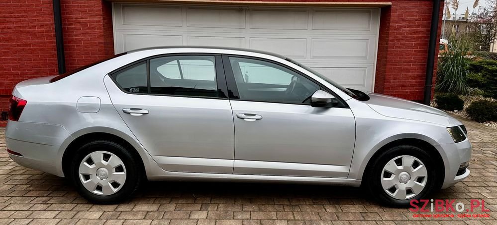 2019' Skoda Octavia photo #2