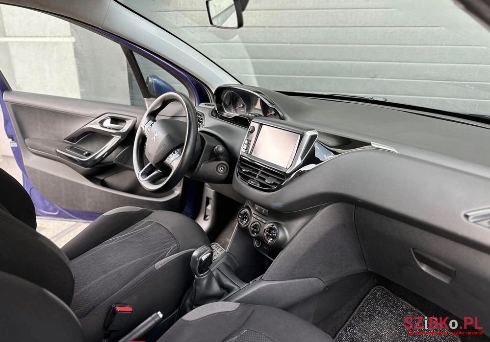 2012' Peugeot 208 1.4 Vti Allure photo #4