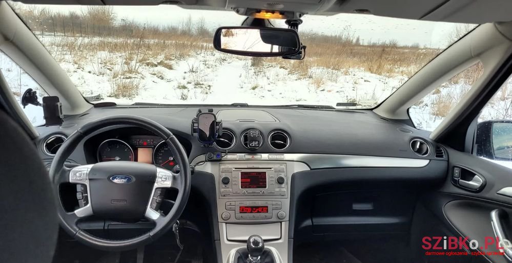 2007' Ford S-Max photo #3