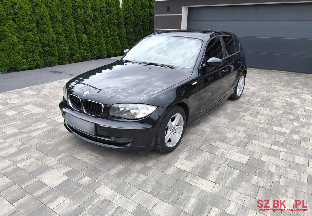 2007' BMW 1 Series photo #2
